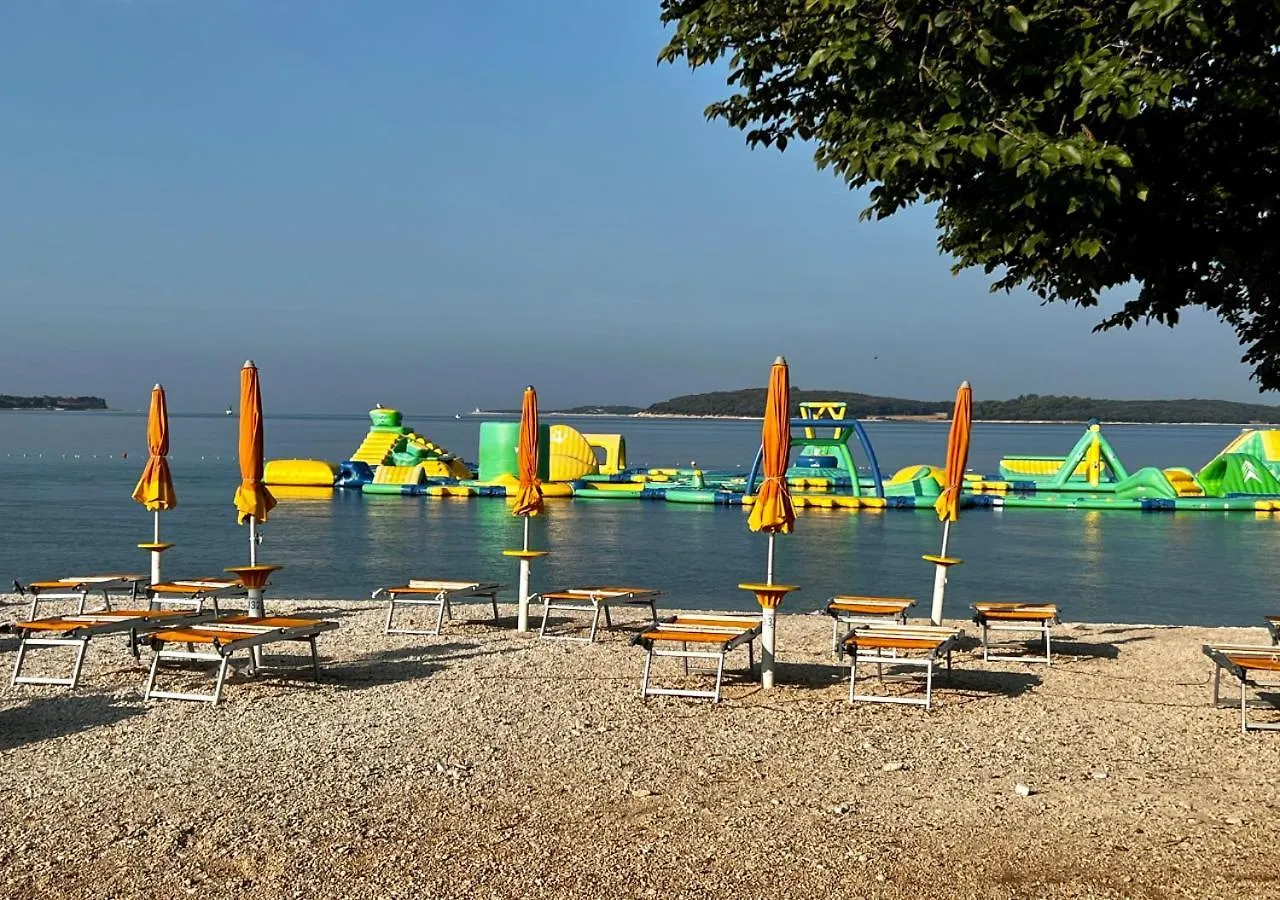 Apartman Dino Fazana